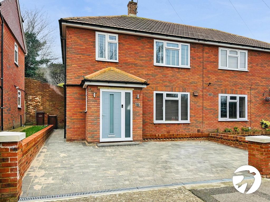 3 bed semidetached house for sale in The Tideway, Rochester, Kent ME1