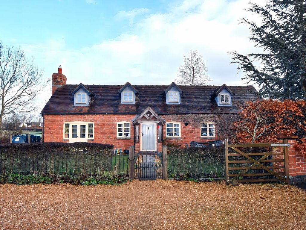 2 bed cottage for sale in Knighton, Market Drayton TF9, £537,000 Zoopla