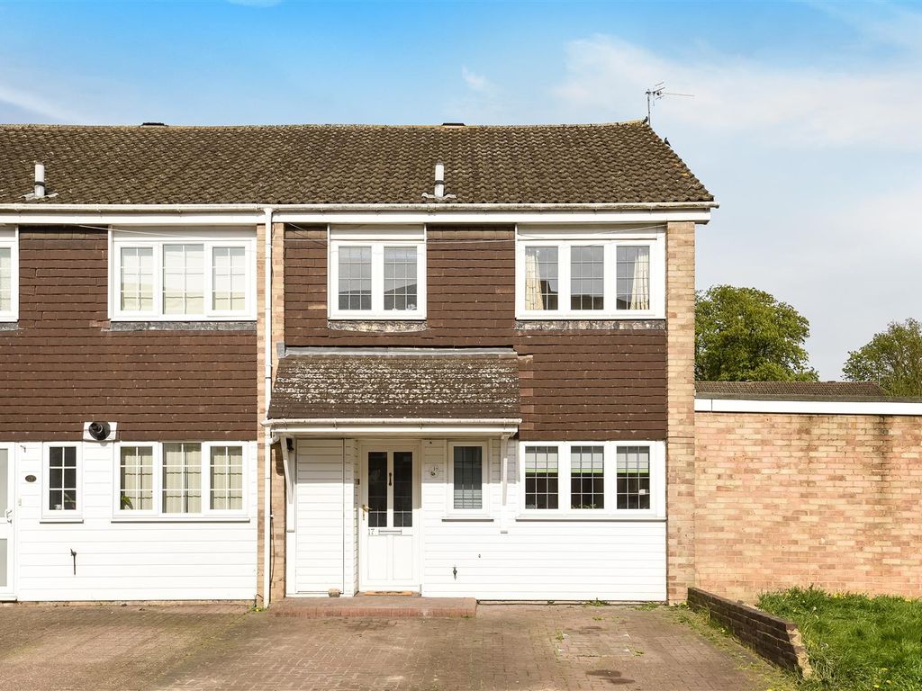 3 bed end terrace house to rent in Parkhill Road, Boxmoor, Hemel Hempstead HP1, £1,950 pcm Zoopla