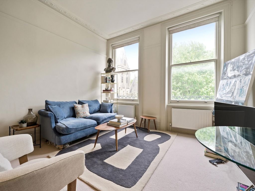 2 bed flat to rent in Redcliffe Square, London SW10, £3,012 pcm Zoopla