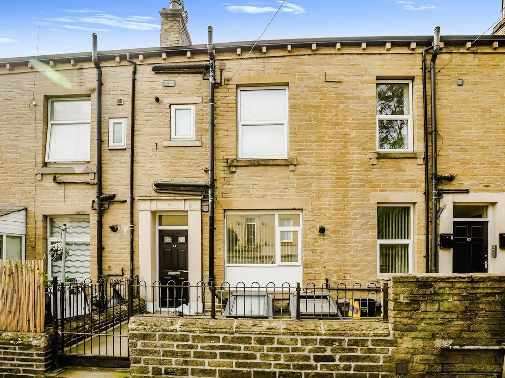 2 bed flat for sale in High Fields, Wakefield Road, Sowerby Bridge HX6, £95,000 Zoopla