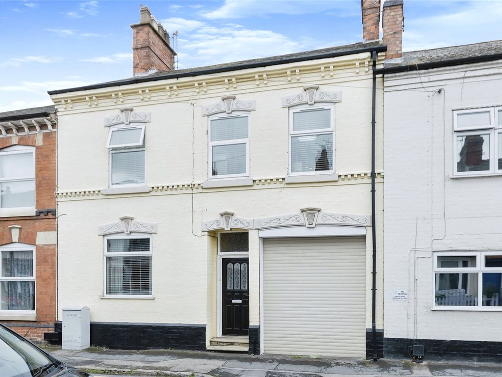 3 bed terraced house for sale in St. Peters Street, Syston, Leicester