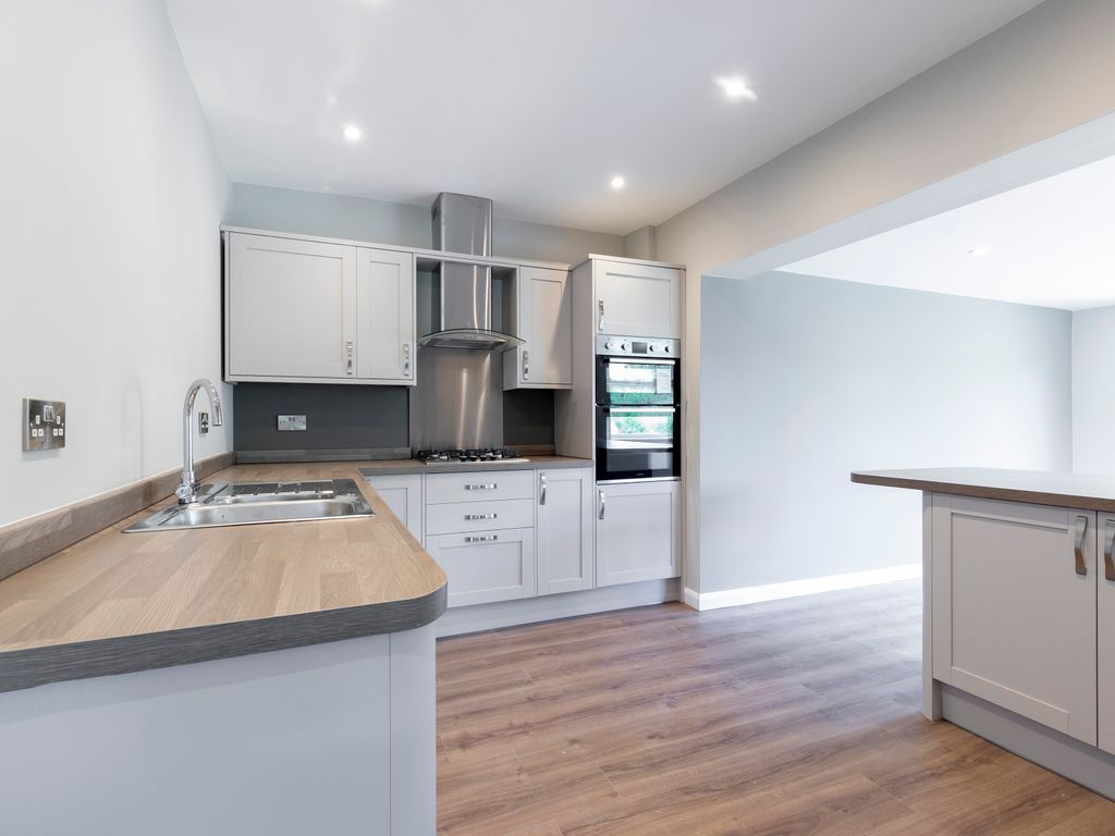 3 bed semidetached house to rent in Leckhampton Lane, Shurdington