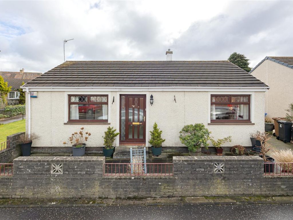 2 bed bungalow for sale in Harrysmuir Crescent, Pumpherston, Livingston