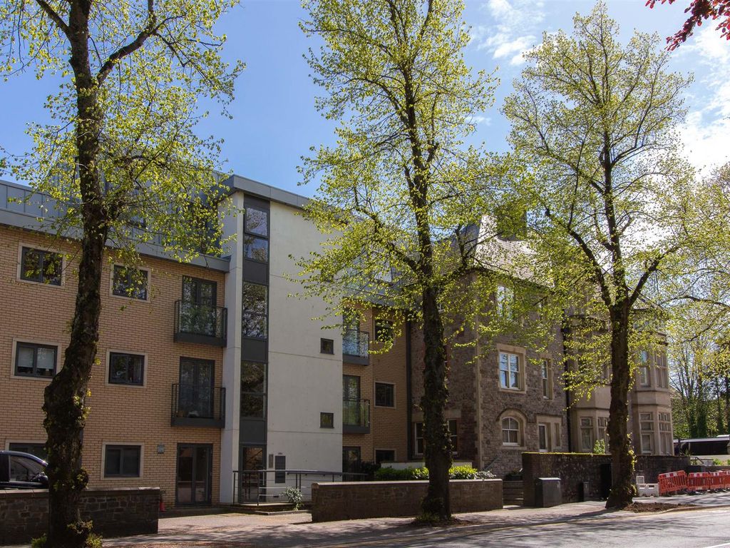 2 bed flat to rent in Cathedral Road, Pontcanna, Cardiff CF11, £1,500