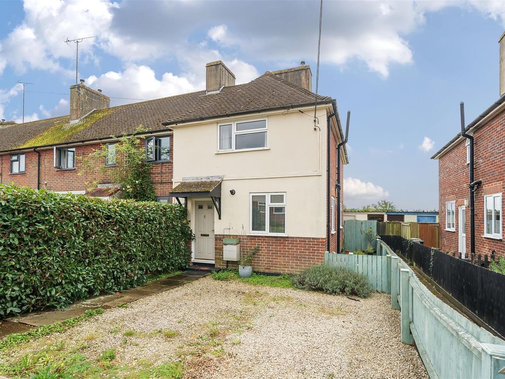2 bed end terrace house for sale in Andover Green, Bovington, Wareham
