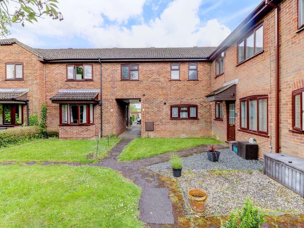 2 bed terraced house for sale in Totteridge Road, High