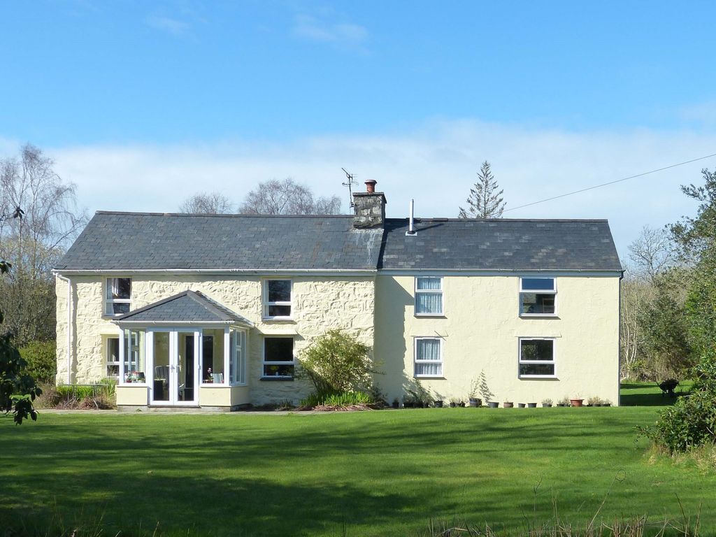 3 bed detached house for sale in Llannor, Pwllheli, Gwynedd LL53, £