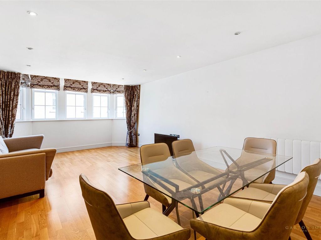 3 bed flat to rent in Romney House, Marsham Street, Westminster, London