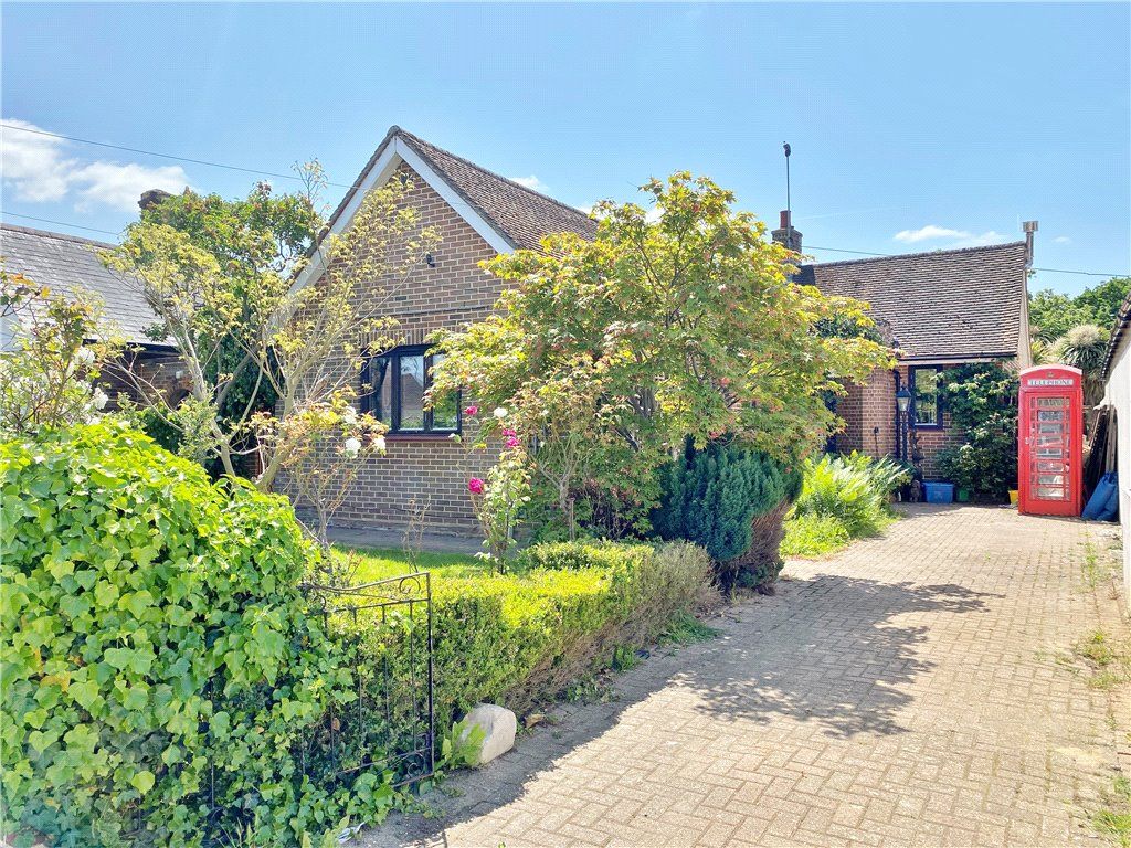 5 bed bungalow for sale in Heathside, Whitton, Hounslow TW4 Zoopla