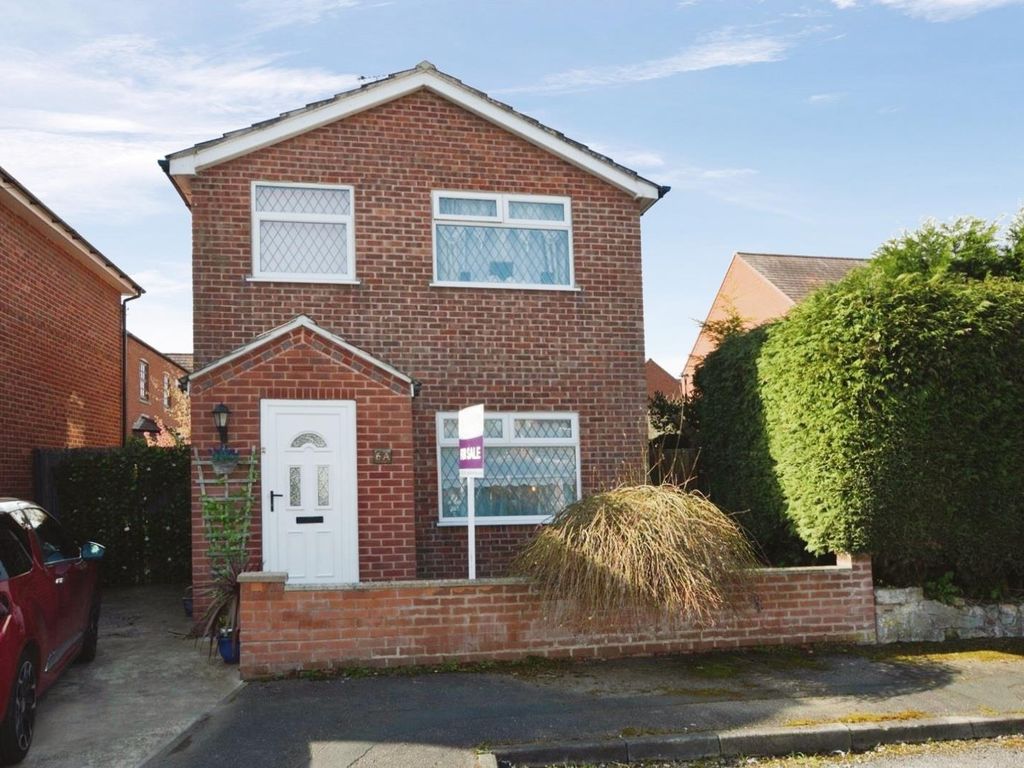 3 bed detached house for sale in Grange Avenue, Ollerton, Newark NG22