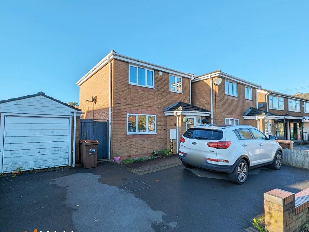 3 bed semidetached house to rent in Brownhills Road, Norton Canes