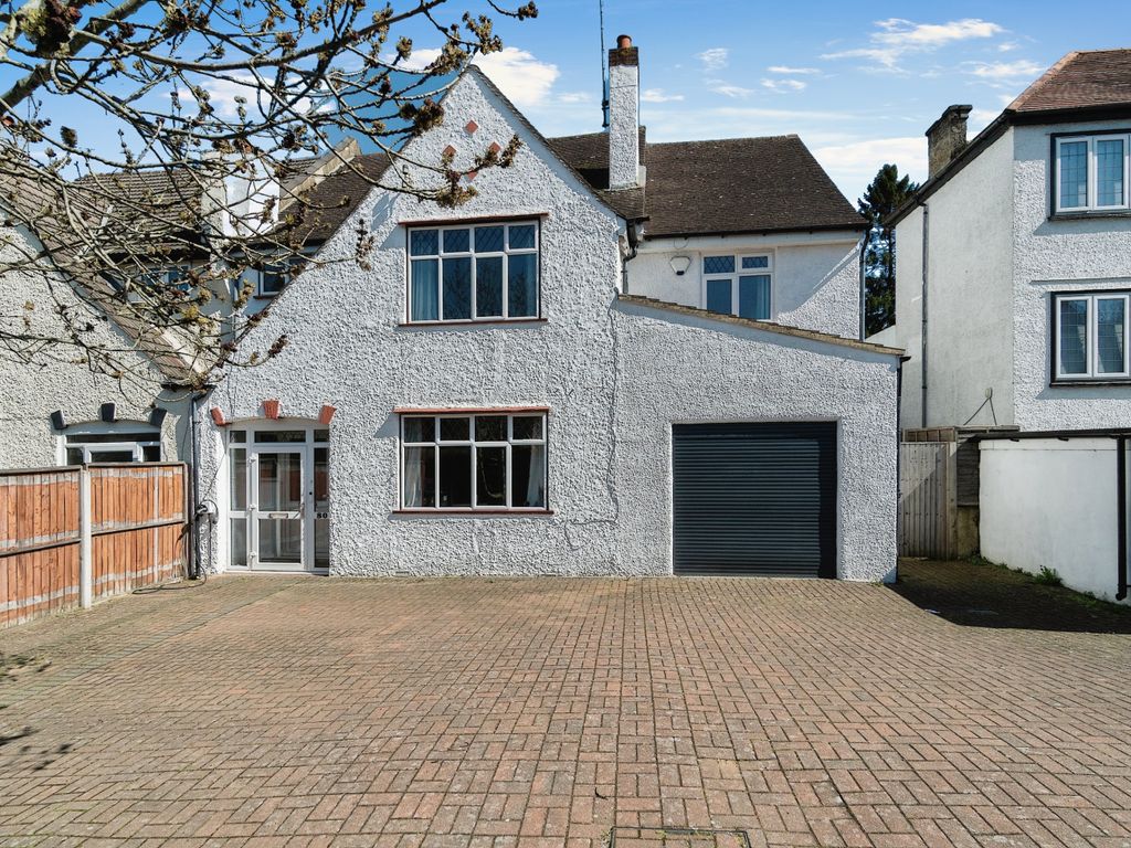 5 bed semidetached house for sale in Woodcote Grove Road, Coulsdon CR5