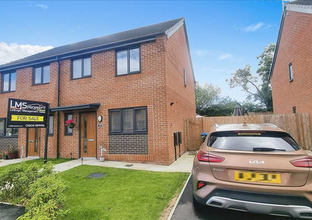 3 bed semidetached house to rent in Dartmoor Close, Winsford CW7, £995 pcm Zoopla