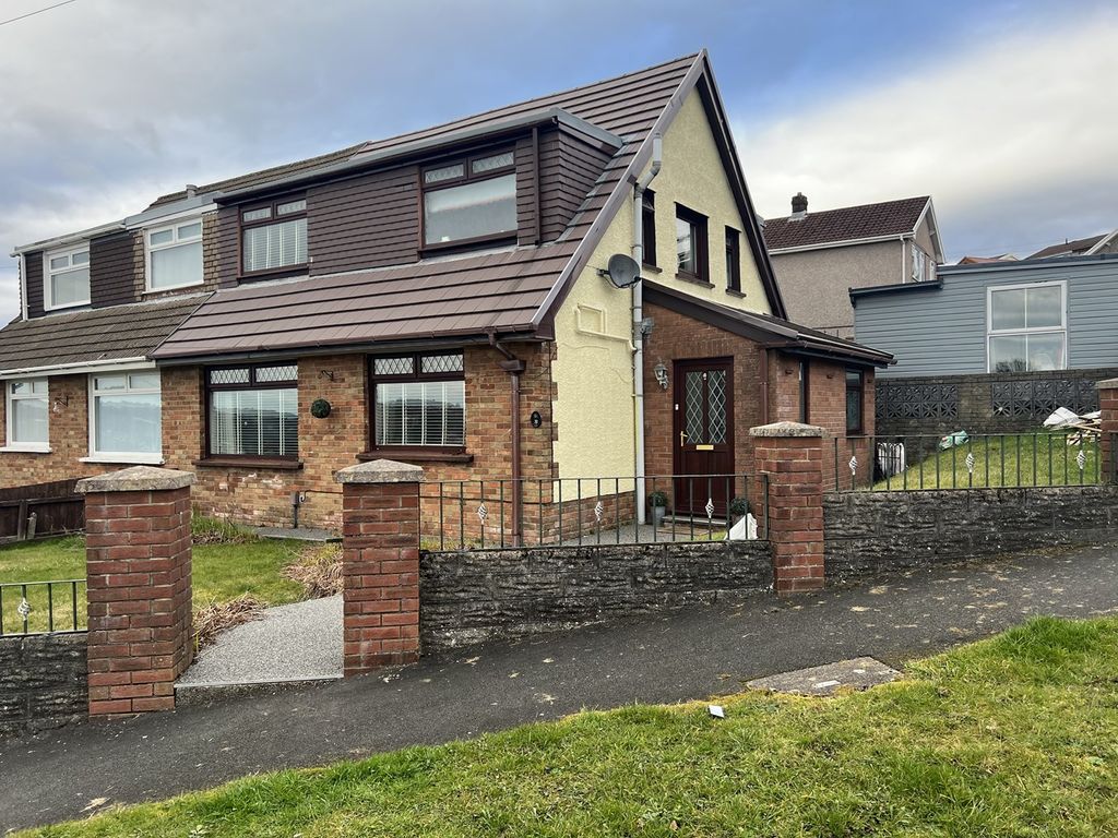 4 bed semidetached house for sale in Maes Yr Haf, Llansamlet, Swansea