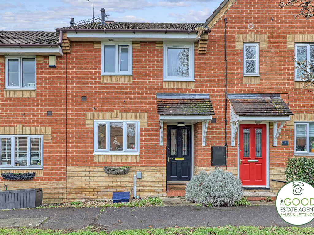 2 bed terraced house for sale in Cedar Drive, Loughton IG10 Zoopla
