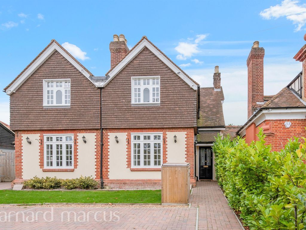 3 bed semidetached house for sale in Stamford Green, Epsom KT18 Zoopla