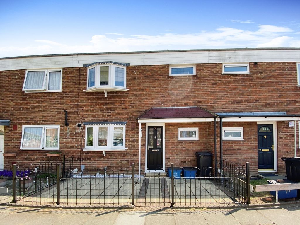 3 bed terraced house for sale in Empress Avenue, Aldersbrook E12 Zoopla