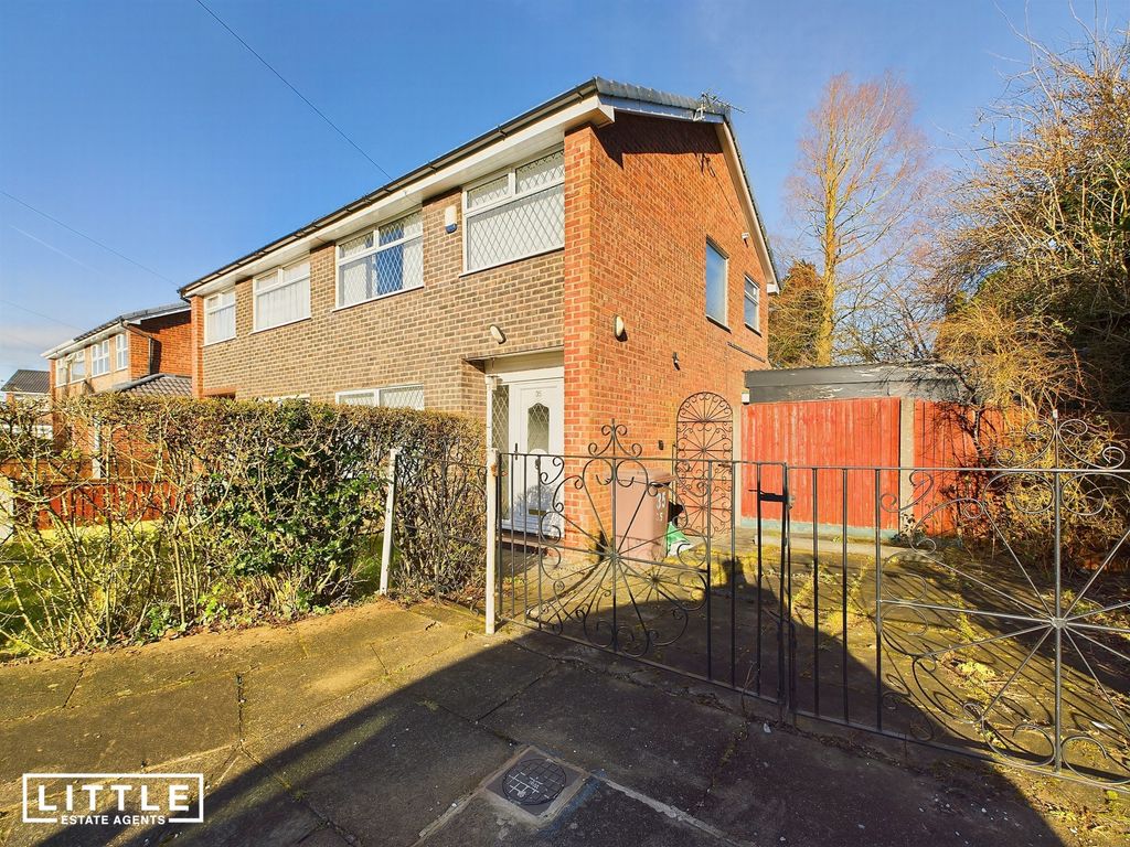 3 bed semidetached house for sale in Beech Avenue, Clock Face WA9, £