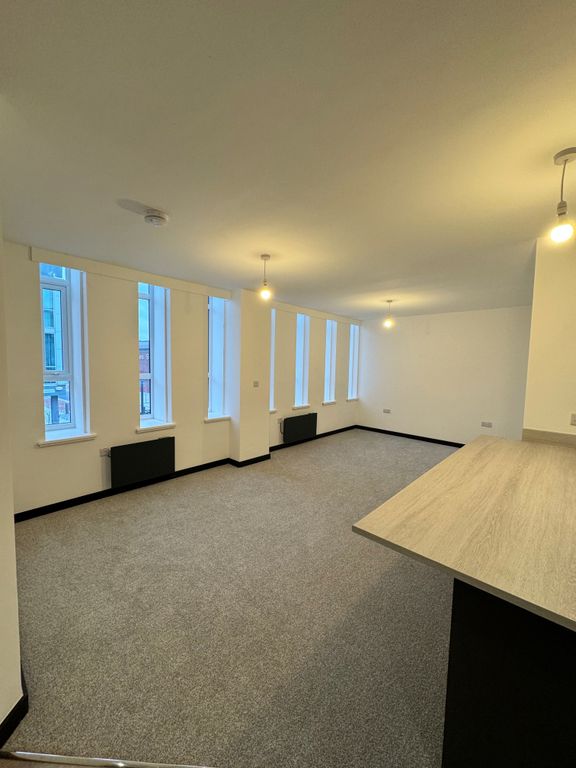 2 bed flat to rent in Westminster Buildings, High Street, Doncaster DN1