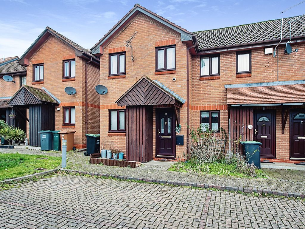 2 bed semidetached house for sale in St. Martins Close, Watford WD19