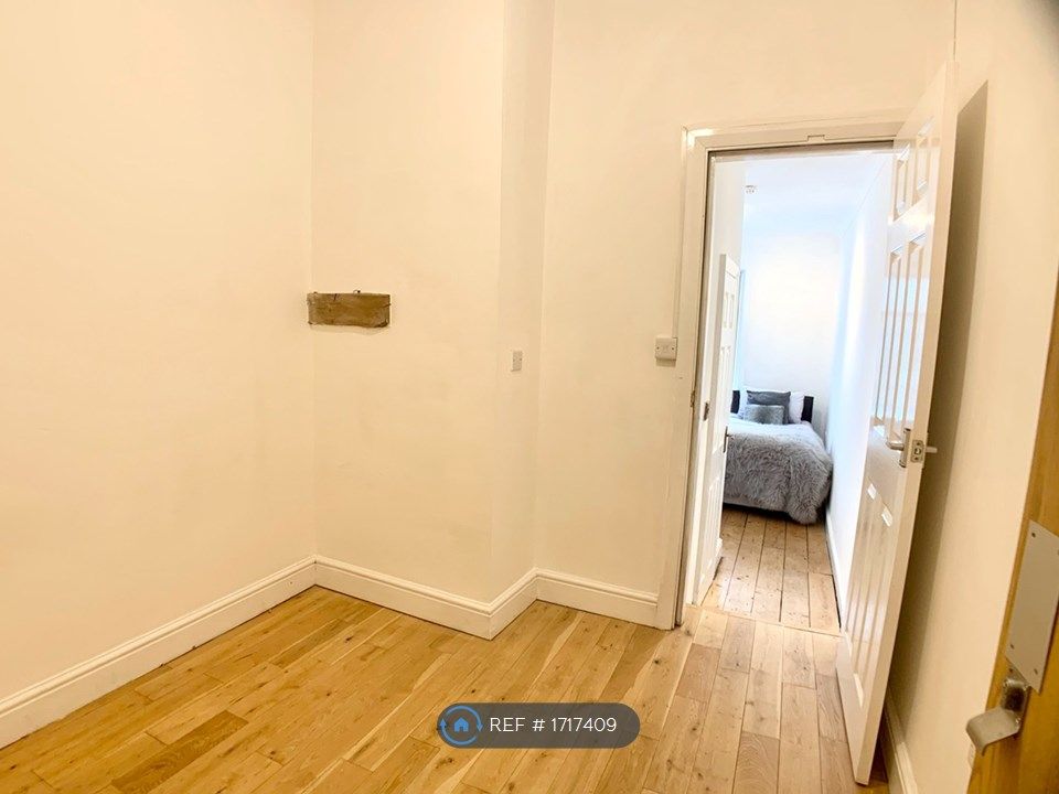 Studio to rent in Lockwood, Huddersfield HD1 Zoopla