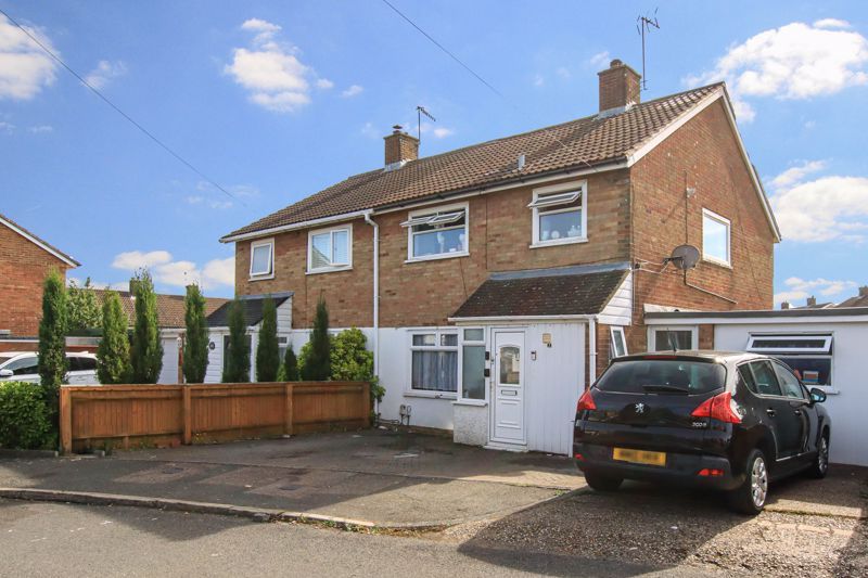 3 bed semidetached house for sale in Warmark Road, Hemel Hempstead HP1