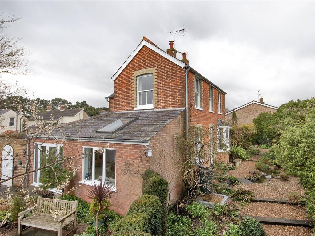 3 bed detached house for sale in Salisbury Road, Canterbury, Kent CT2