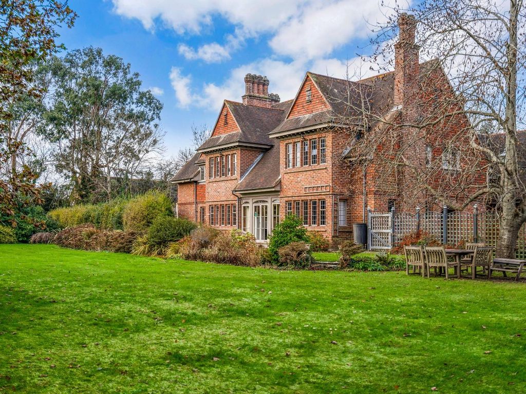 5 bed detached house for sale in Lower Pennington Lane, Pennington