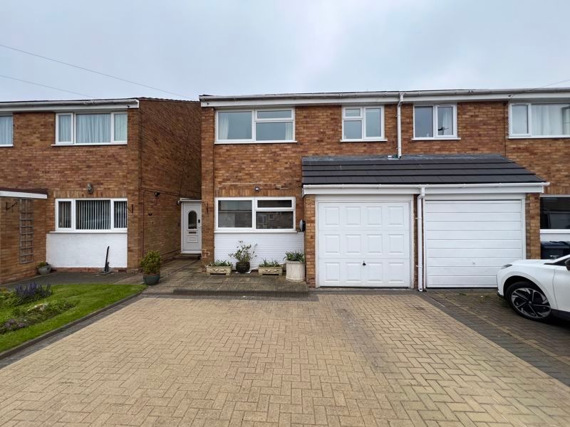 4 bed semidetached house for sale in Walsh Drive, Sutton Coldfield B76