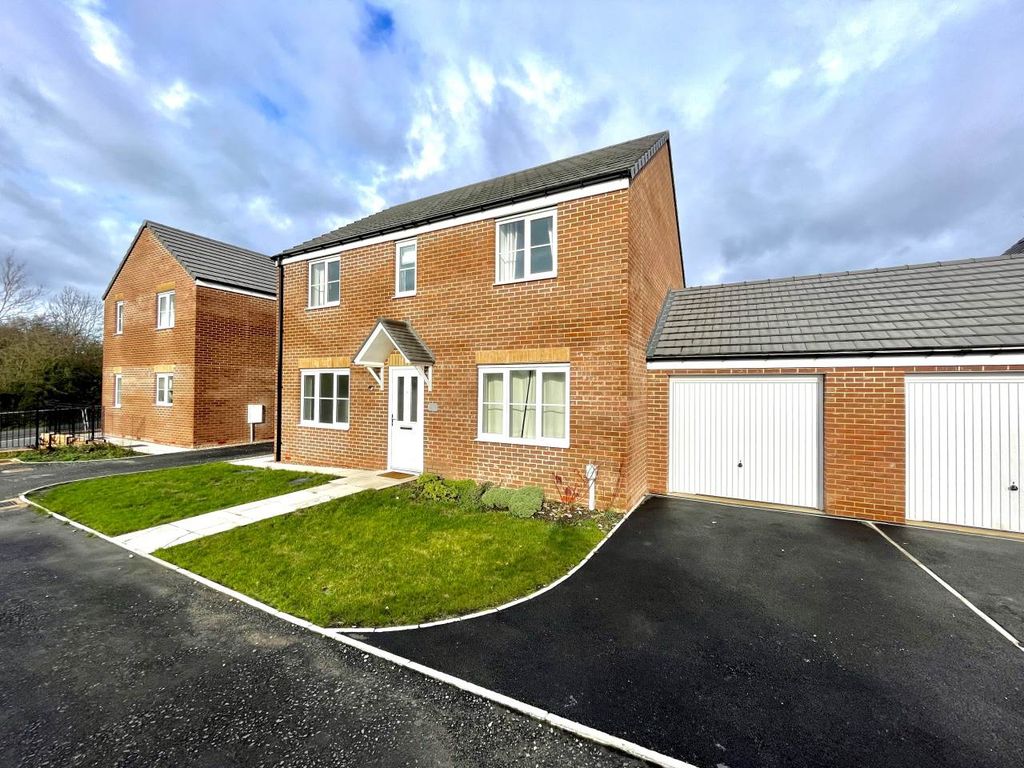 4 bed property to rent in Lundhill Drive, Wombwell, Barnsley S73 Zoopla