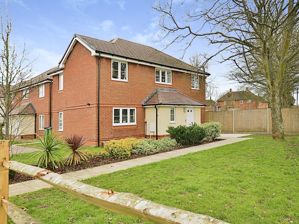 4 bed detached house for sale in Barracks Close, Folkestone CT20 Zoopla