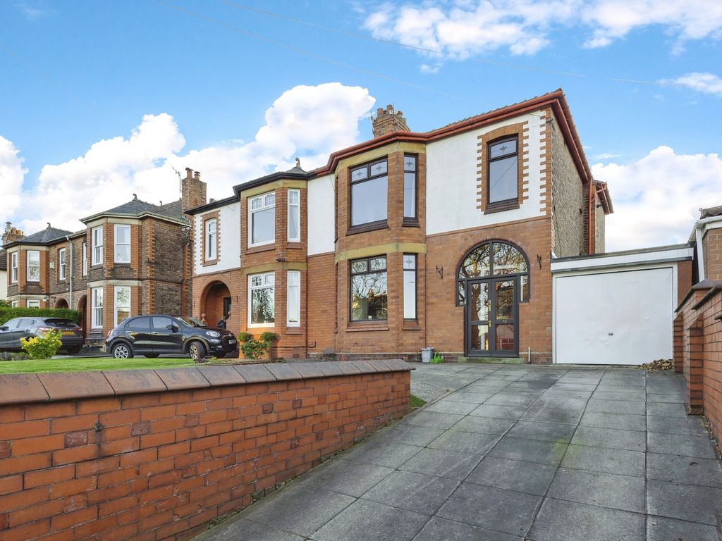 3 bed semidetached house for sale in Moughland Lane, Runcorn, Cheshire