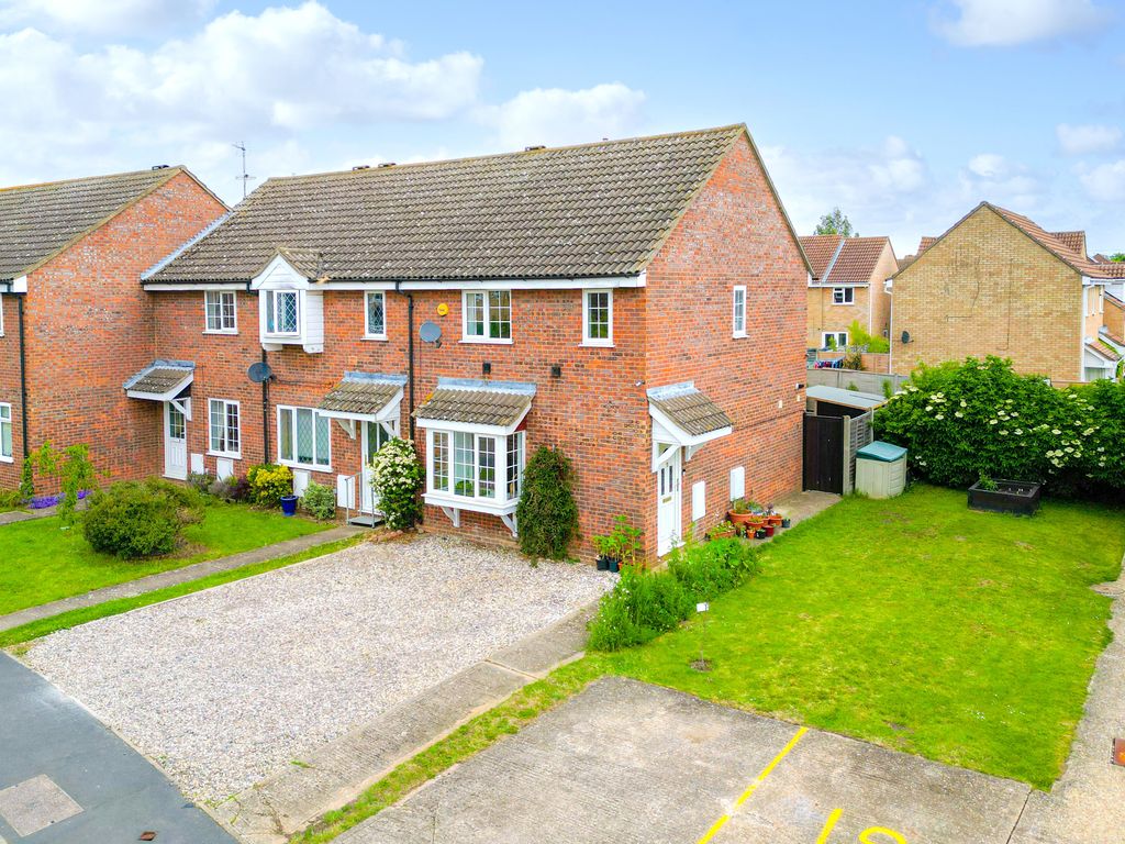 4 bed end terrace house for sale in Witham Close, St. Ives, Huntingdon