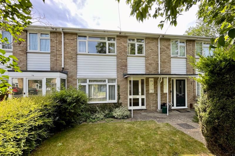 3 bed terraced house for sale in Holroyd Road, Claygate, Esher KT10