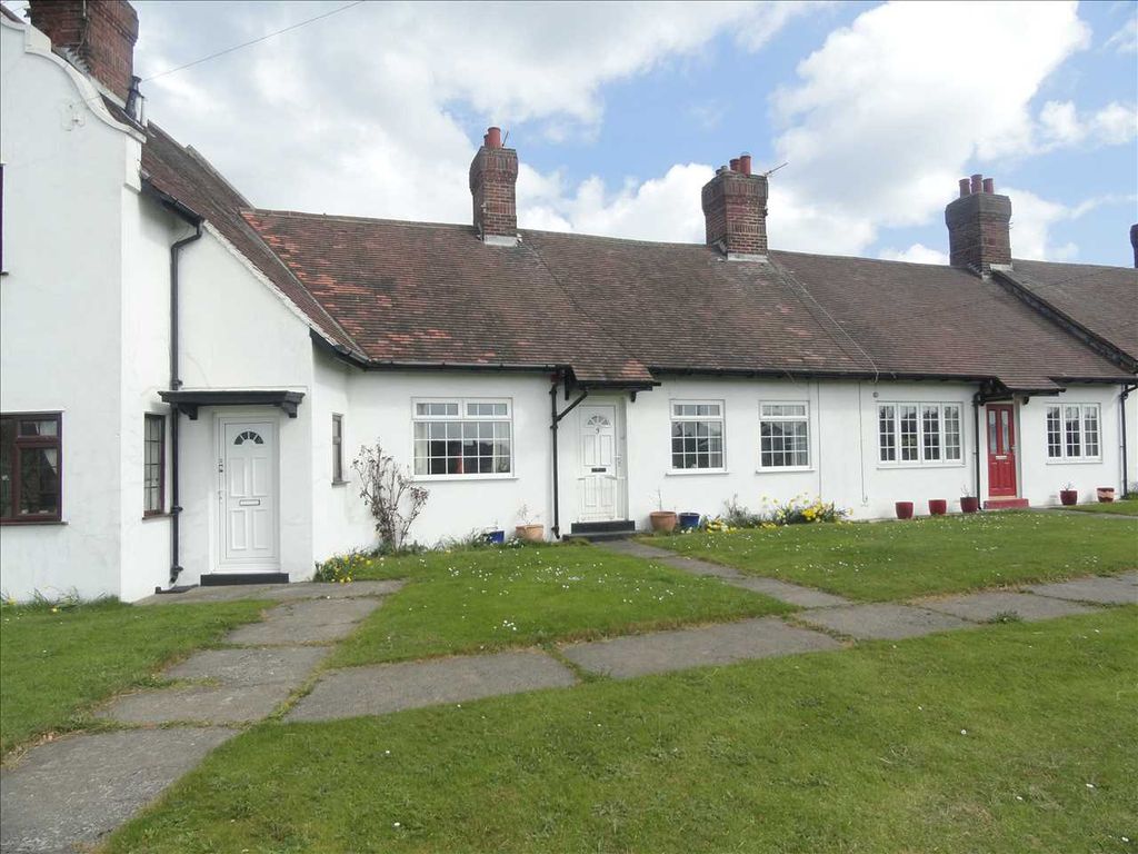 2 bed terraced house to rent in The Bents, Whitburn, Sunderland SR6, £