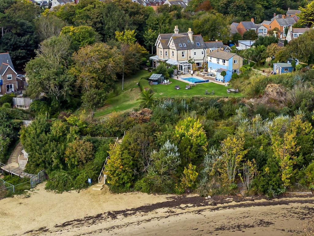 16 bed detached house for sale in Old Castle Road, Weymouth DT4, £