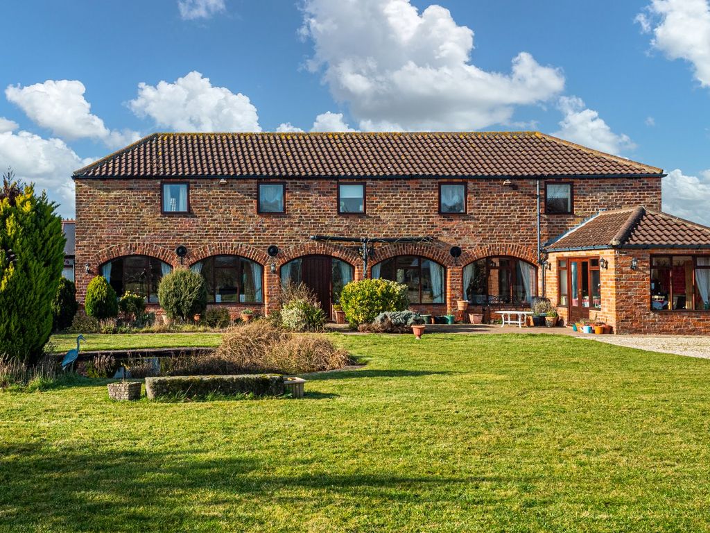 3 bed detached house for sale in Humber Lane, Welwick, Hull, East