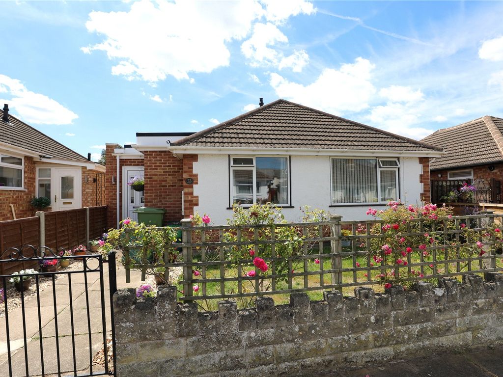 3 bed bungalow for sale in Strickland Road, Cheltenham, Gloucestershire