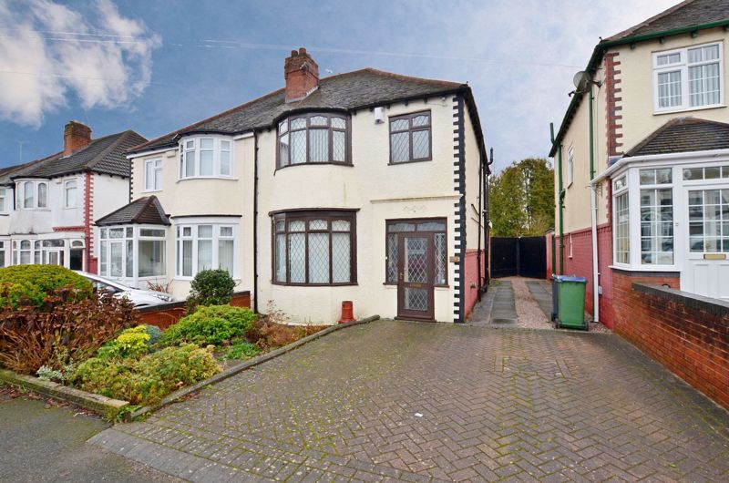 3 bed semidetached house for sale in Castle Road West, Oldbury B68 Zoopla