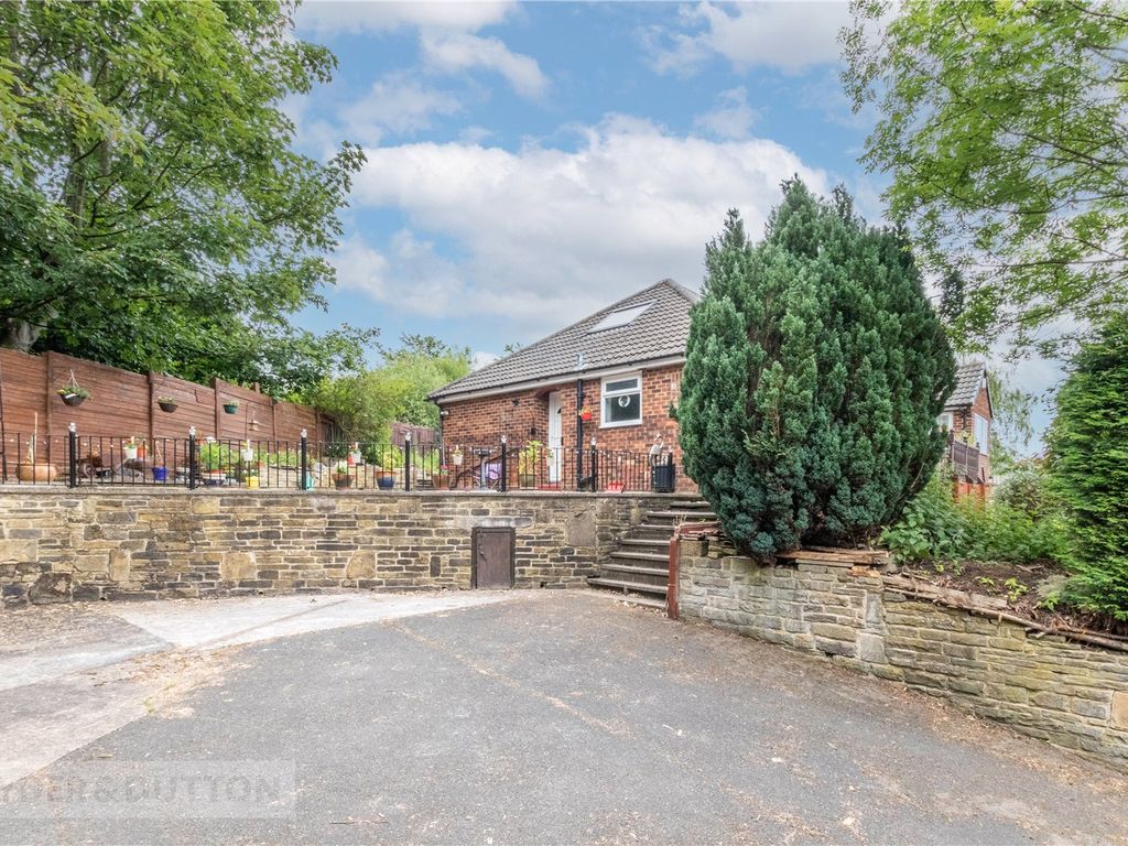 2 bed semidetached bungalow for sale in Copley View, Halifax, West