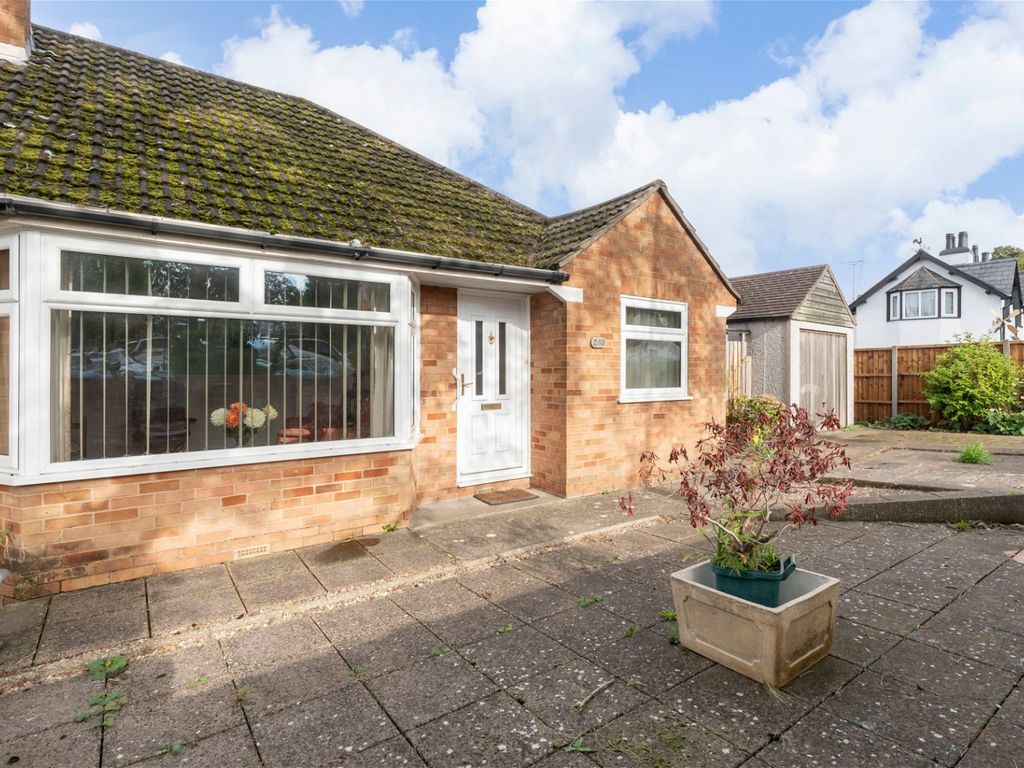 2 bed semidetached bungalow for sale in Hatherley Road, Cheltenham