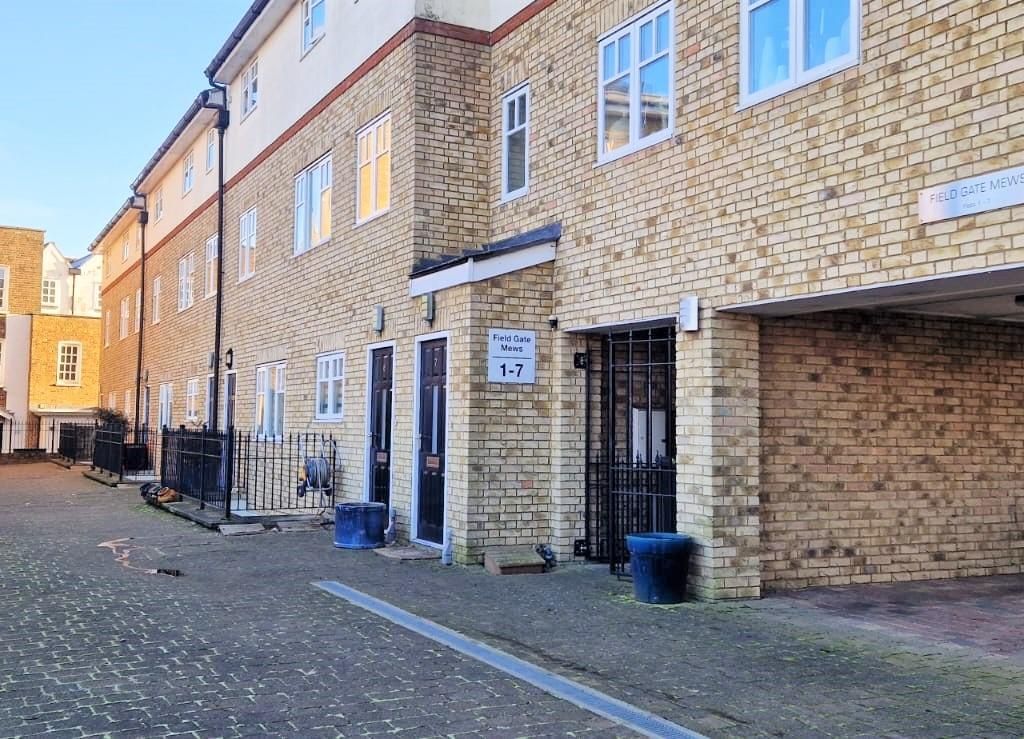 2 bed flat to rent in Fieldgate Mews, Watford Field Road, Watford WD18