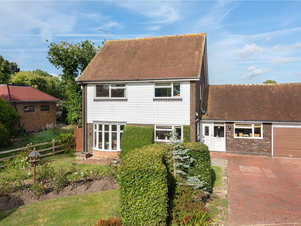 5 bed detached house for sale in Bournes Place, Woodchurch, Ashford