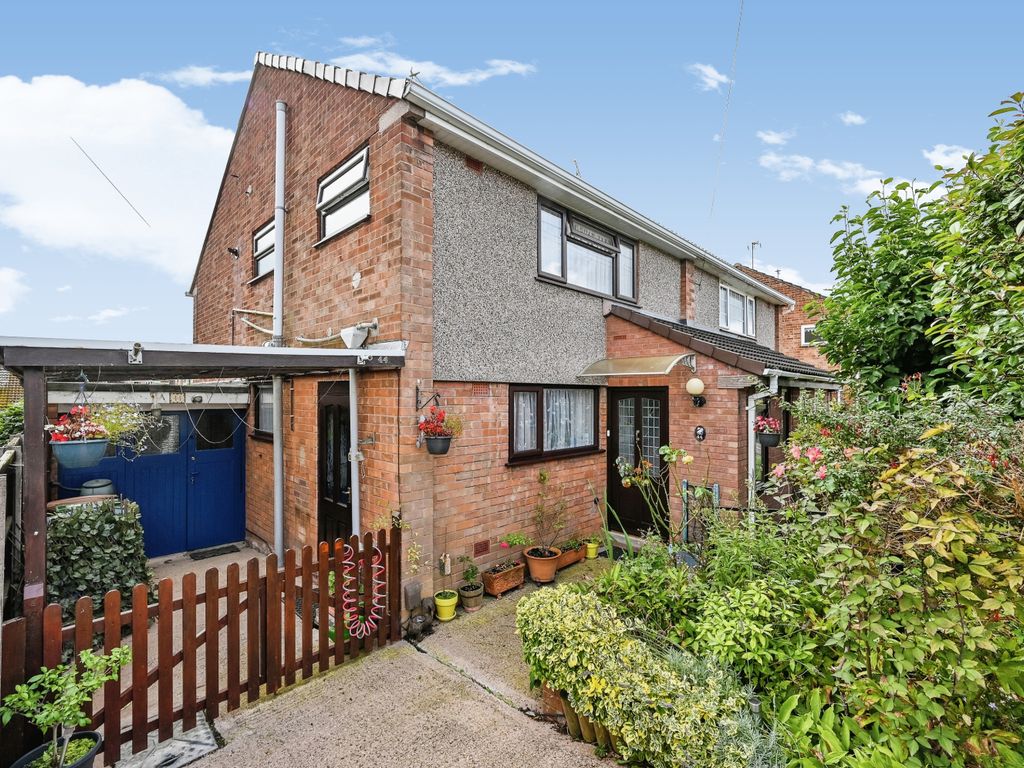 3 bed semidetached house for sale in Baswich Crest, Stafford