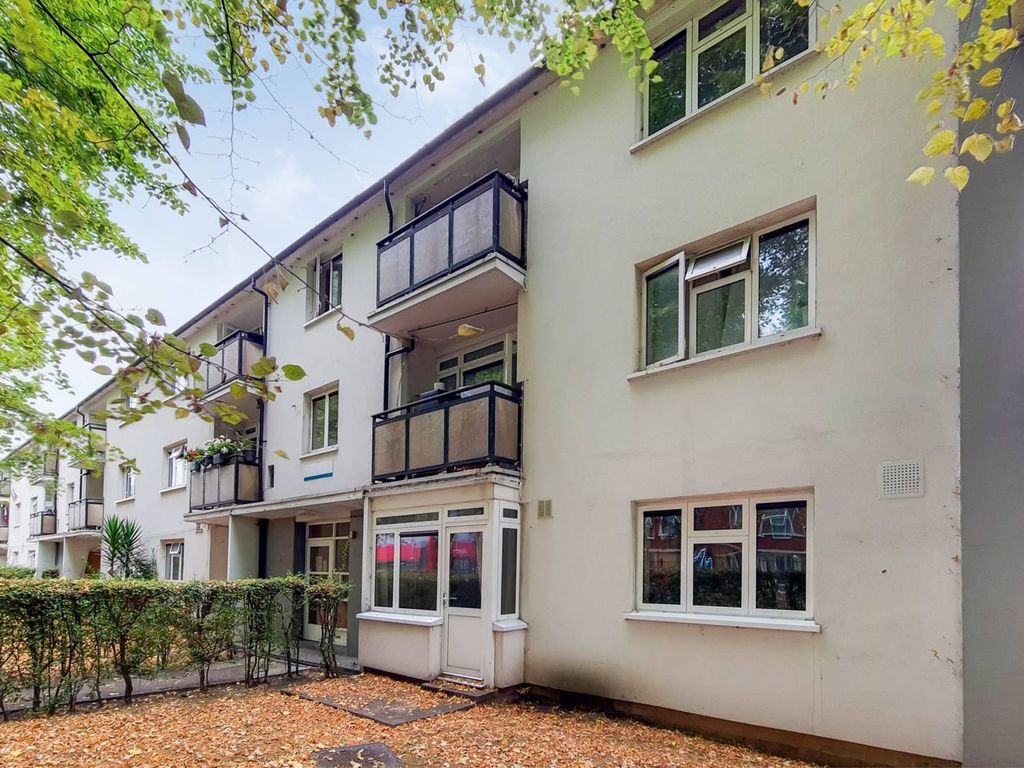 2 bed flat for sale in St Marys Road, Nunhead, London SE15 Zoopla