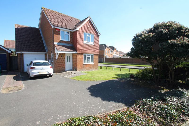 3 bed detached house for sale in Park Close, Hawkinge, Folkestone CT18