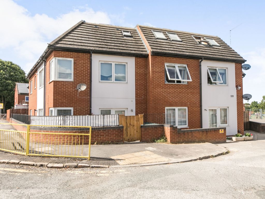 2 bed flat for sale in 119 Orts Road, Reading RG1 Zoopla