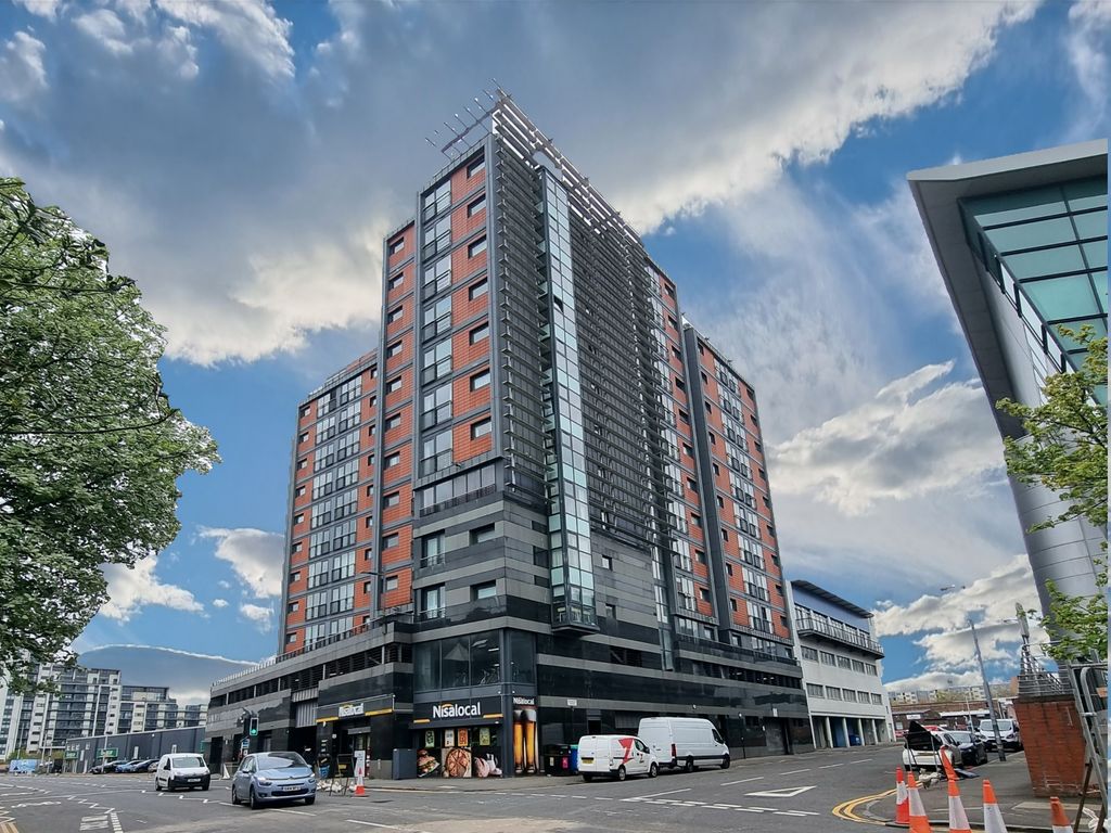 Flat 8/4, 72, River Heights, Lancefield Quay, Glasgow G3  