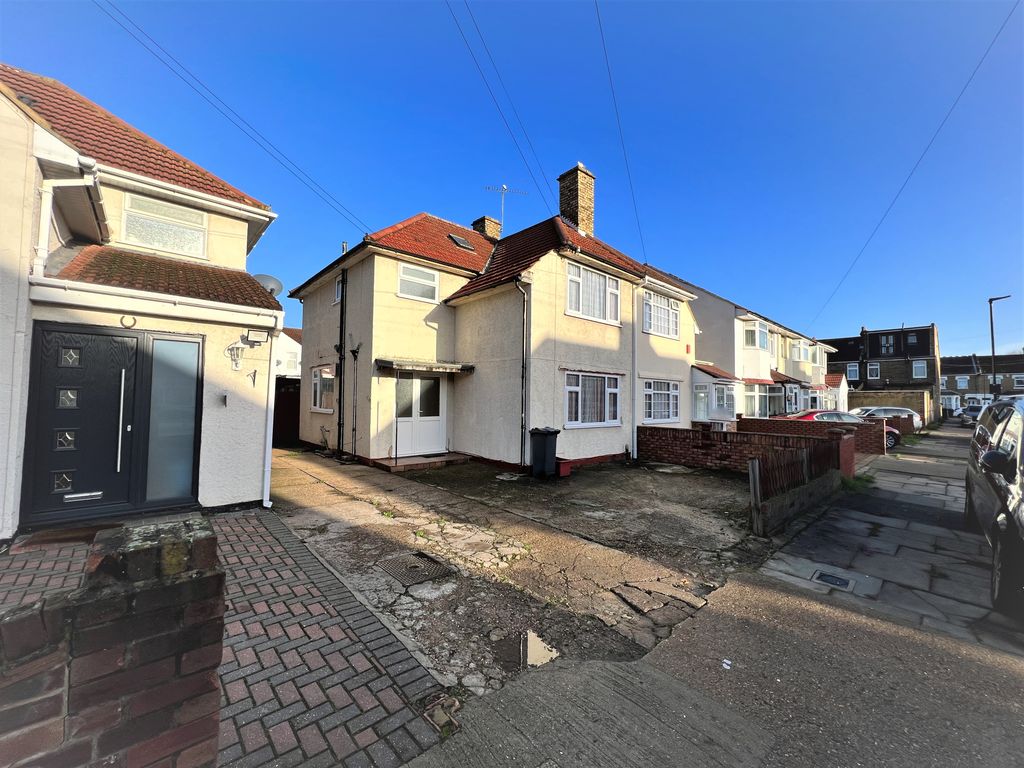 Granville Road, Hounslow TW3  